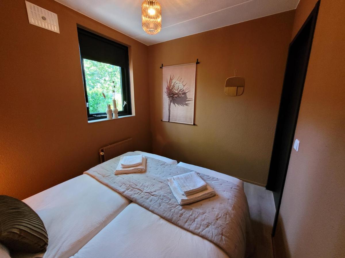 Retro Chic Wellness Met Hottub & Sauna Ewijk Exteriör bild