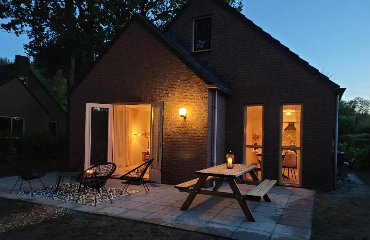 Retro Chic Wellness Met Hottub & Sauna Ewijk Exteriör bild