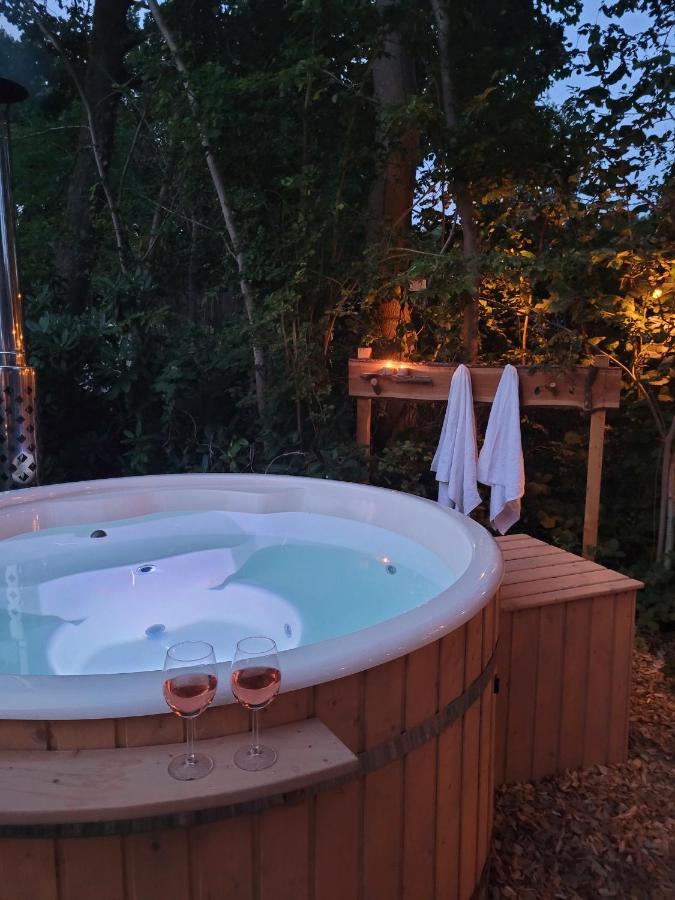Retro Chic Wellness Met Hottub & Sauna Ewijk Exteriör bild